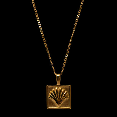 yellow gold over stainless steel scallop pendant necklace